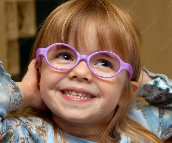 سبب حول العين المفاجئ عند الاطفال