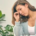 ما سبب وجود ضباب على العين فجأة