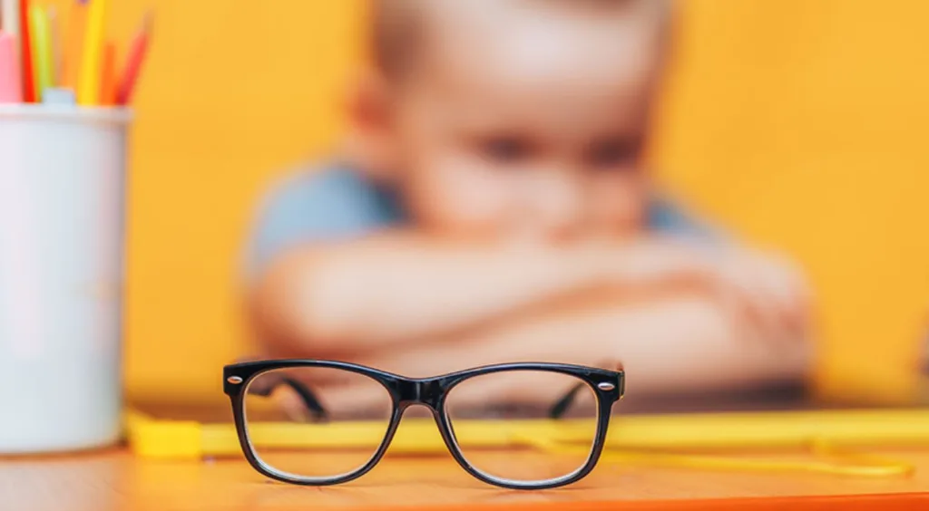 قصر النظر الكاذب